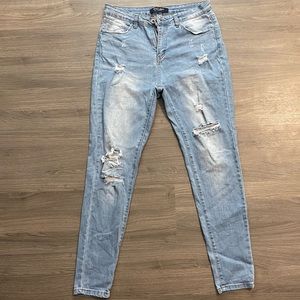 Never worn Fashionnova Jeans